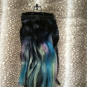 Custom colored clip in Bellami extensions